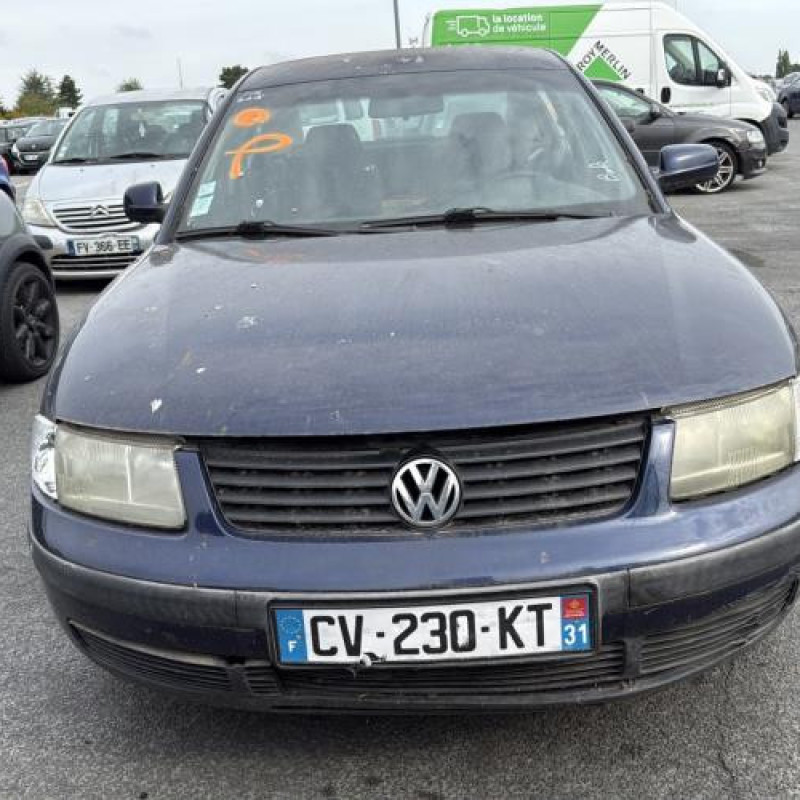 Vitre avant droit VOLKSWAGEN PASSAT 4 Photo n°12