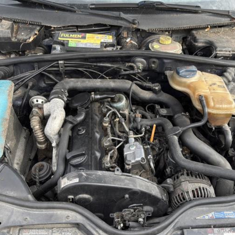 Vitre avant droit VOLKSWAGEN PASSAT 4 Photo n°14