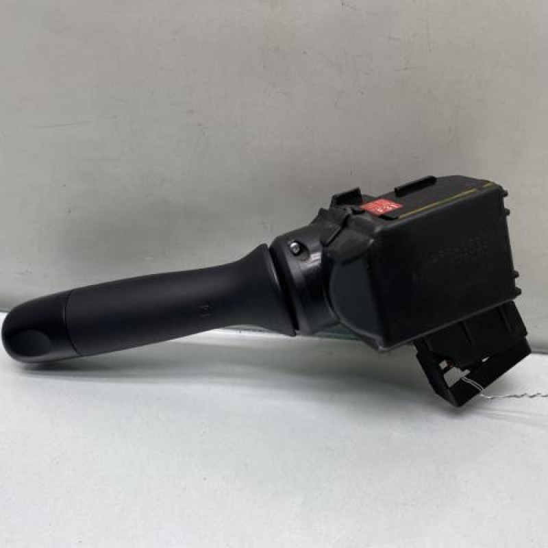 Commodo d'essuie glaces TOYOTA YARIS 2 Photo n°4