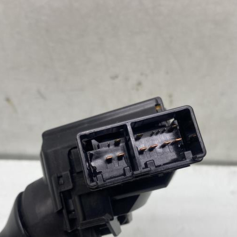 Commodo d'essuie glaces TOYOTA VERSO Photo n°4