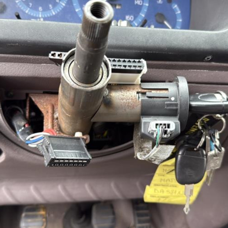 Boitier air bag RENAULT MASTER 2 Photo n°18