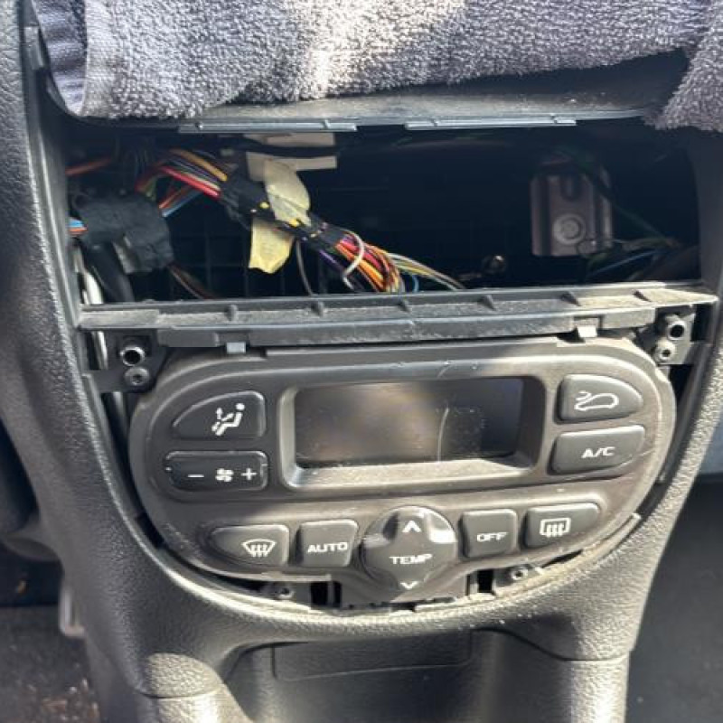 Boitier air bag PEUGEOT 206 Photo n°18