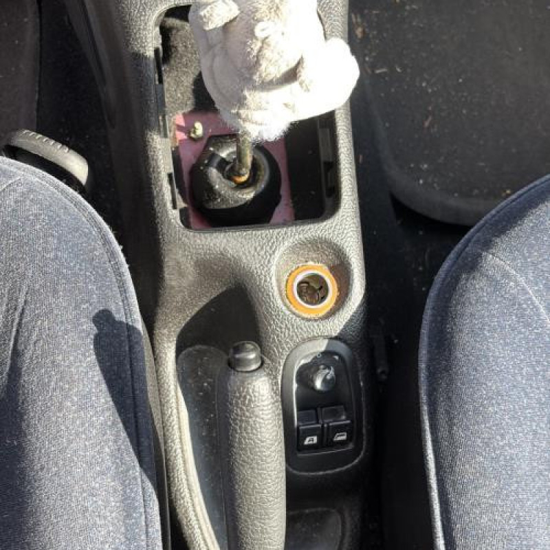 Boitier air bag PEUGEOT 206 Photo n°19