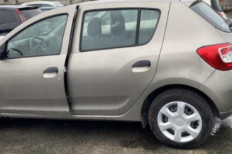 Face avant DACIA SANDERO 2