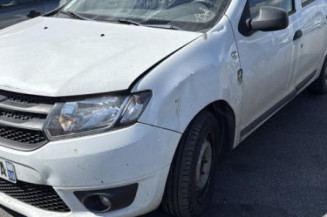 Face avant DACIA LOGAN MCV 2 Photo n°1