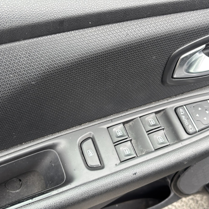 RENAULT CLIO 4 PHASE 2 1.5 DCI - 8V TURBO Photo n°10