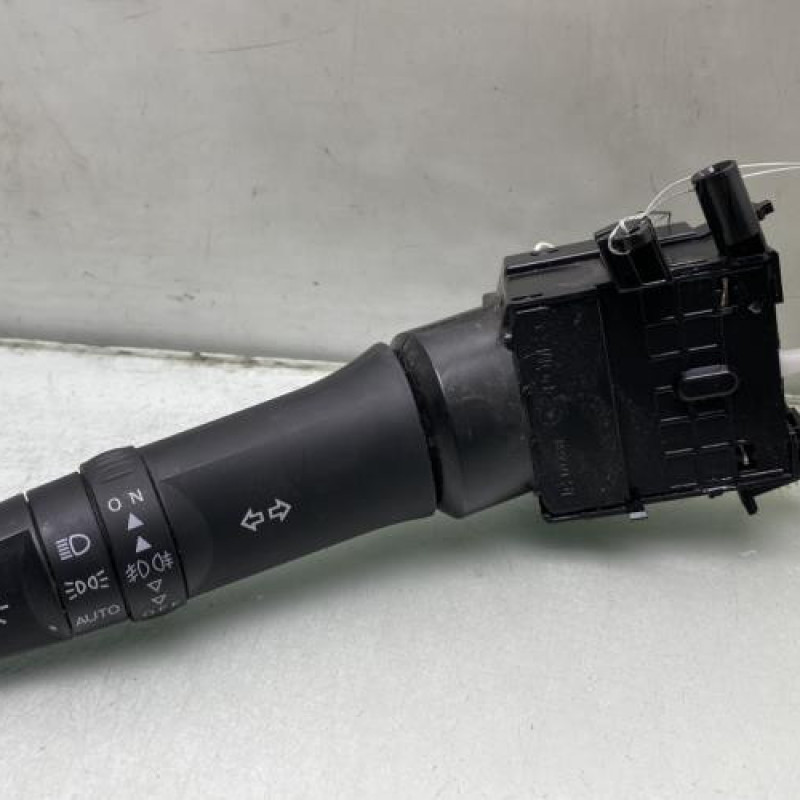 Commodo phare MITSUBISHI SPACE STAR 3 Photo n°1