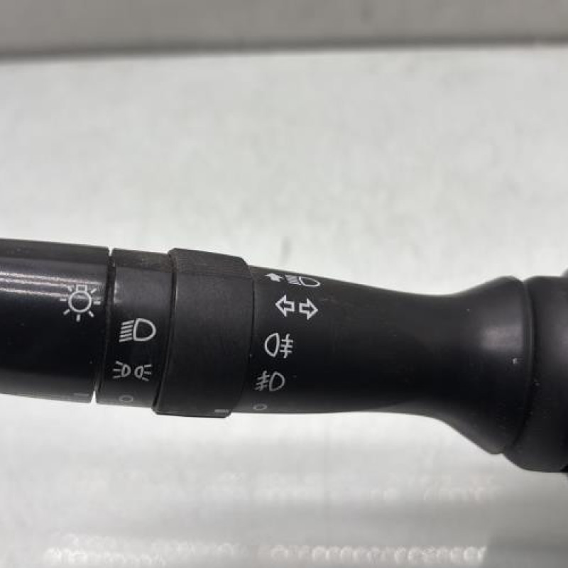 Commodo phare TOYOTA YARIS 2 Photo n°2