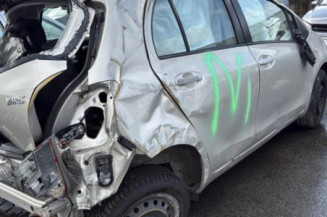 Commodo phare TOYOTA YARIS 2