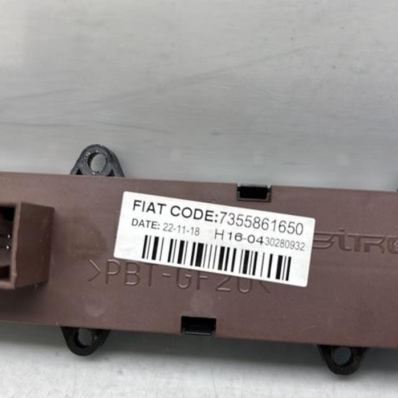 Bouton de warning CITROEN JUMPER 3 Photo n°4