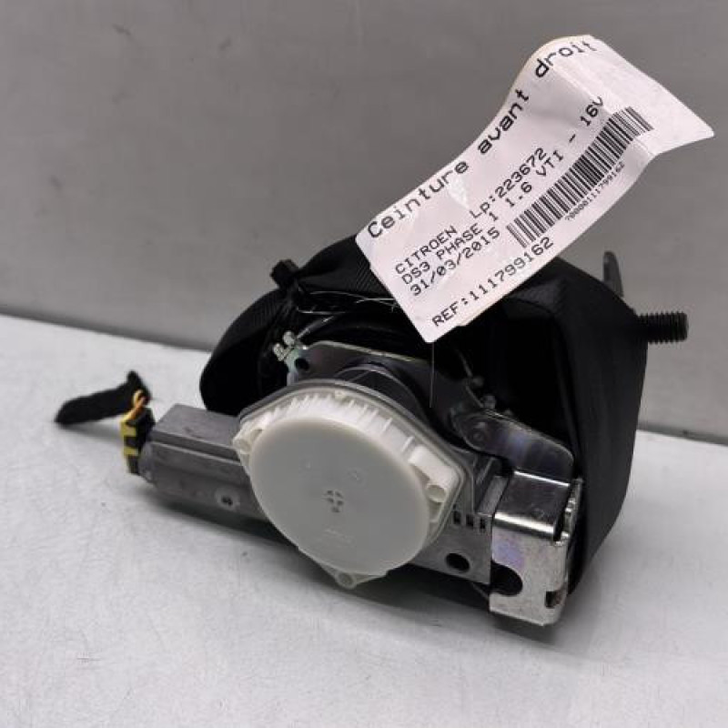 Pretensionneur de ceinture avant droit CITROEN DS3 Photo n°1