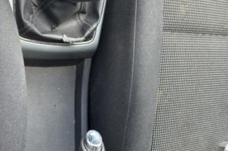 Reservoir essence OPEL ASTRA H