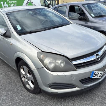 Reservoir essence OPEL ASTRA H