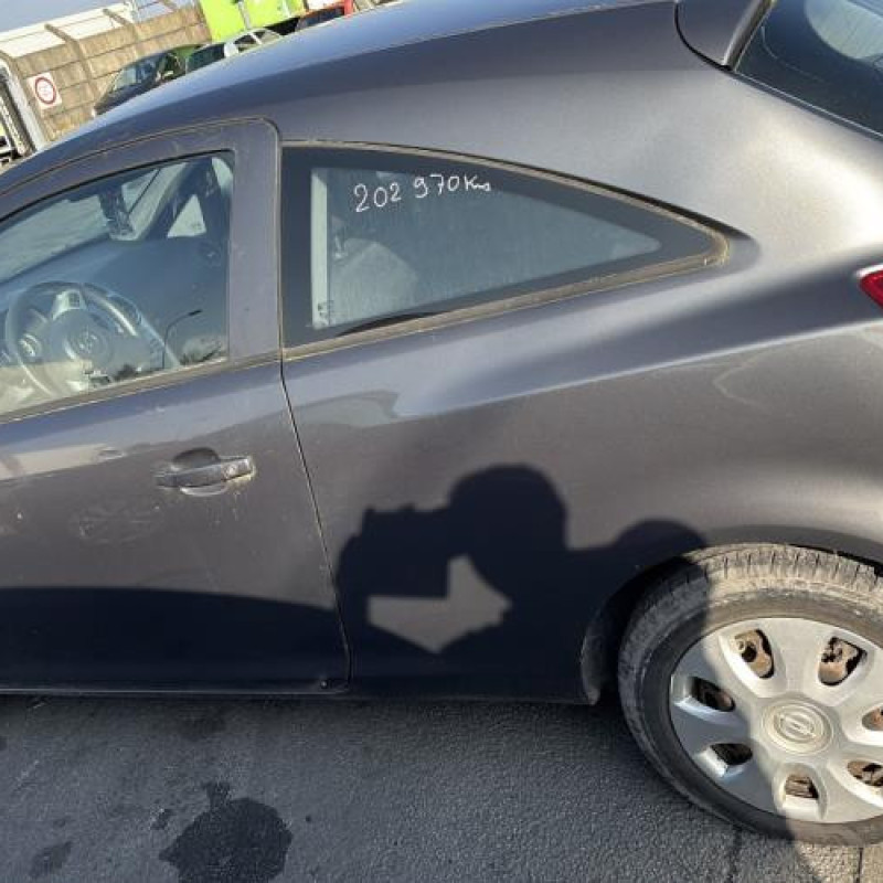Reservoir essence OPEL CORSA D Photo n°6