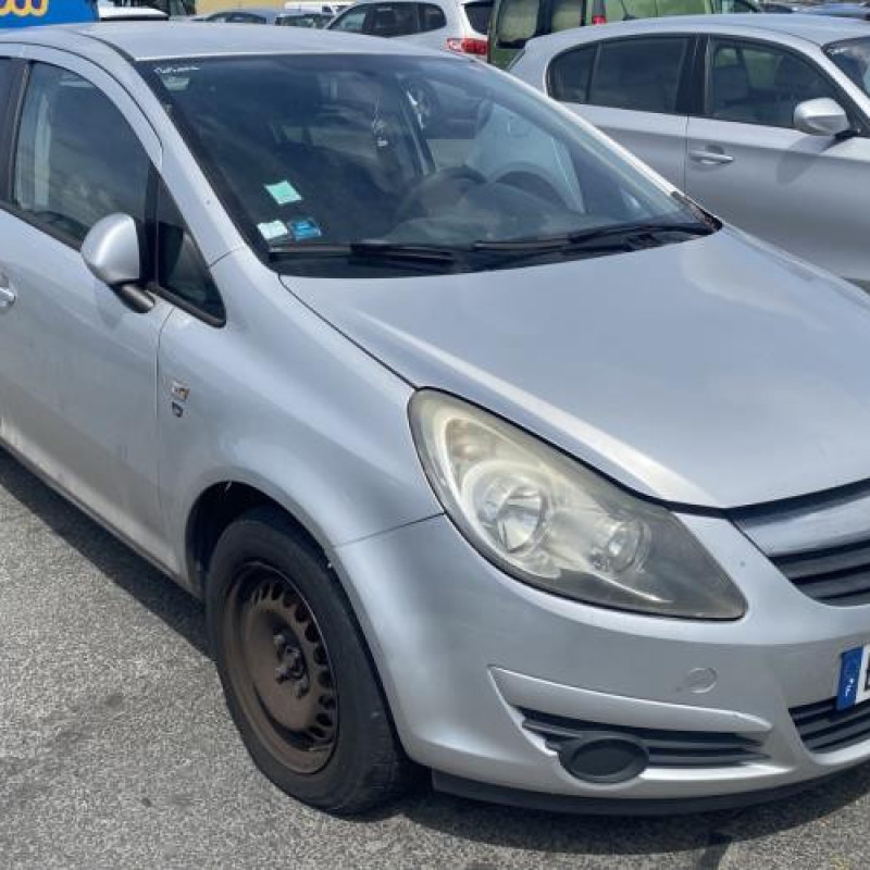 Reservoir essence OPEL CORSA D Photo n°13