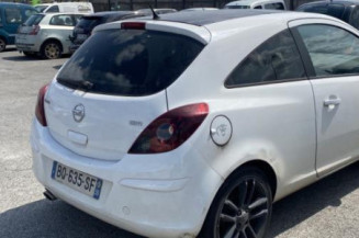 Reservoir essence OPEL CORSA D