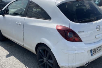 Reservoir essence OPEL CORSA D
