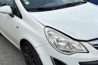 Reservoir essence OPEL CORSA D
