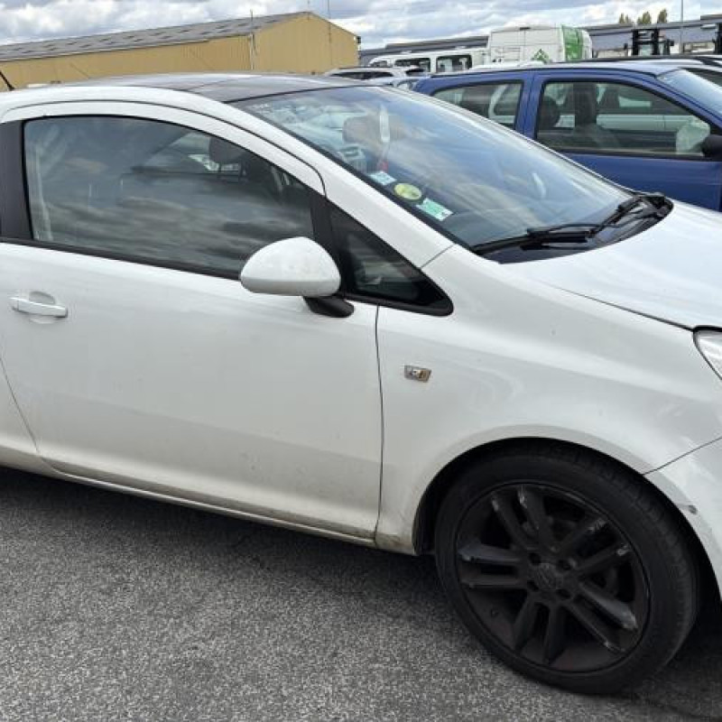 Reservoir essence OPEL CORSA D Photo n°18