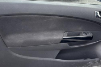 Reservoir essence OPEL CORSA D
