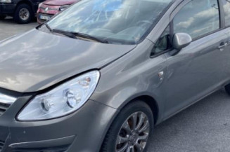 Reservoir essence OPEL CORSA D