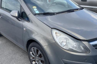 Reservoir essence OPEL CORSA D