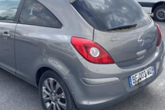 Reservoir essence OPEL CORSA D