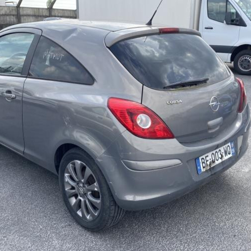 Reservoir essence OPEL CORSA D Photo n°5