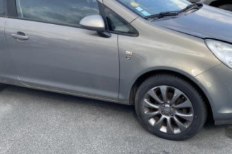 Reservoir essence OPEL CORSA D