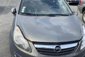 Reservoir essence OPEL CORSA D
