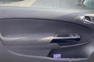 Reservoir essence OPEL CORSA D