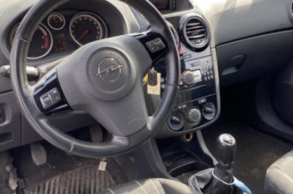 Reservoir essence OPEL CORSA D