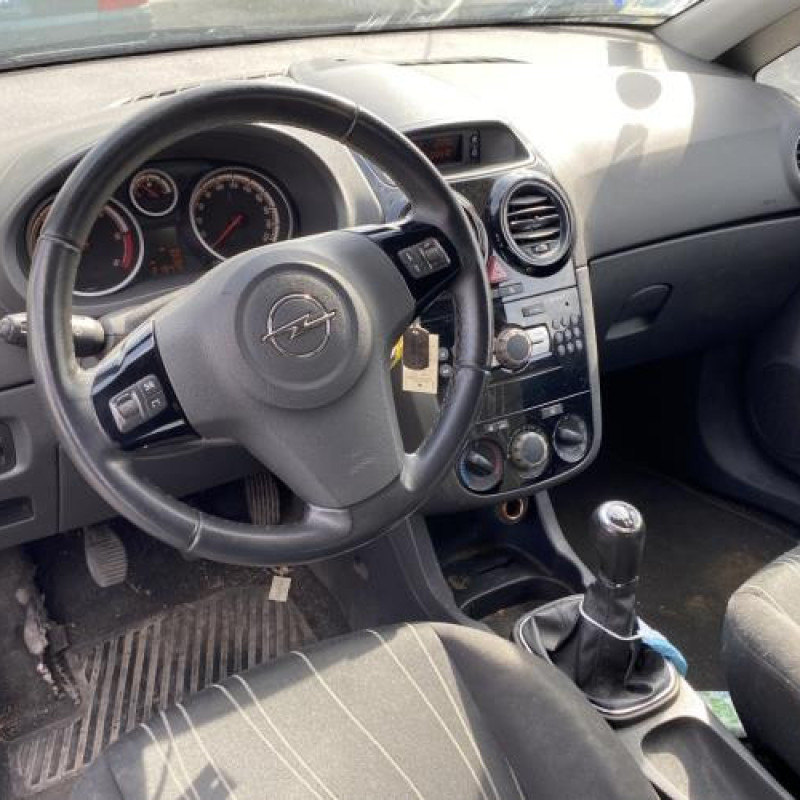 Reservoir essence OPEL CORSA D Photo n°14
