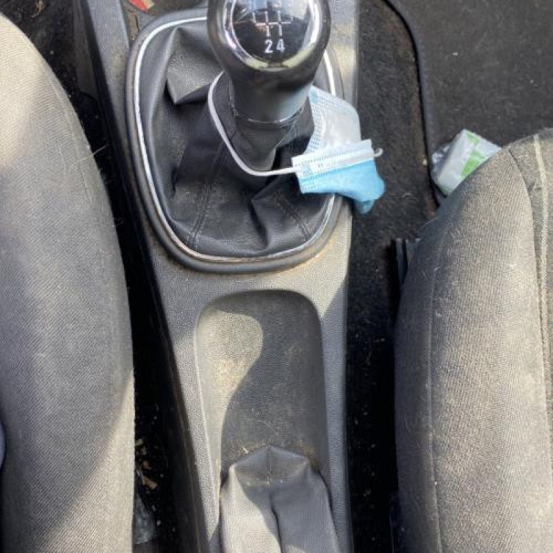 Reservoir essence OPEL CORSA D Photo n°18