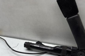 Pretensionneur de ceinture avant droit OPEL MERIVA B Photo n°1