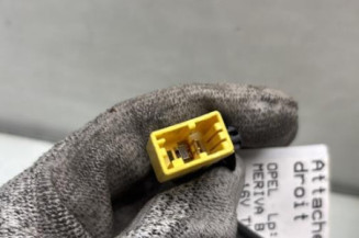 Pretensionneur de ceinture avant droit OPEL MERIVA B