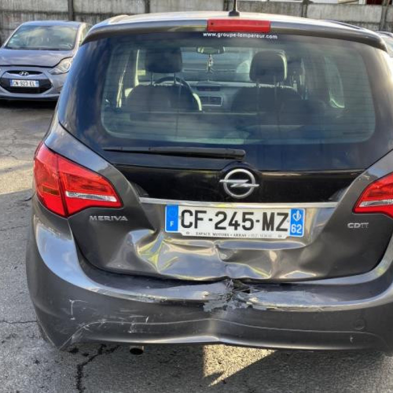 Pretensionneur de ceinture avant droit OPEL MERIVA B Photo n°9