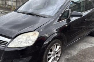Reservoir essence OPEL ZAFIRA B Photo n°1