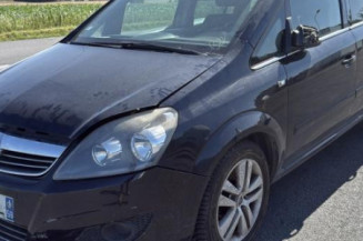 Reservoir essence OPEL ZAFIRA B Photo n°1