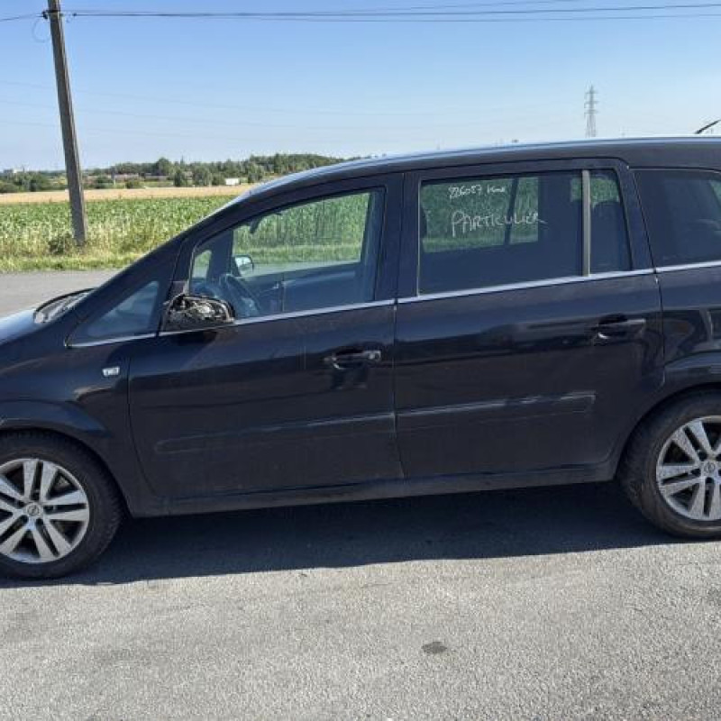 Reservoir essence OPEL ZAFIRA B Photo n°5