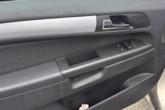 Reservoir essence OPEL ZAFIRA B