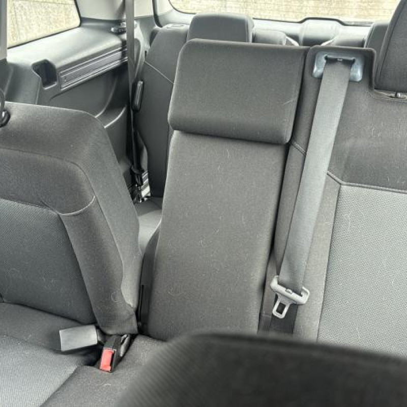 Reservoir essence OPEL ZAFIRA B Photo n°11