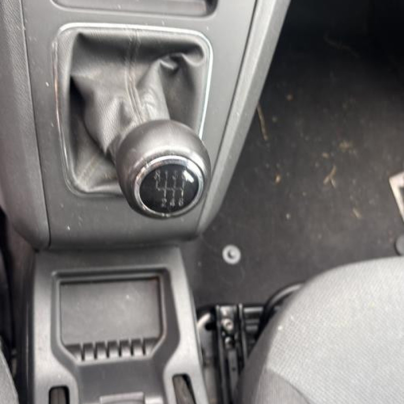 Reservoir essence OPEL ZAFIRA B Photo n°15