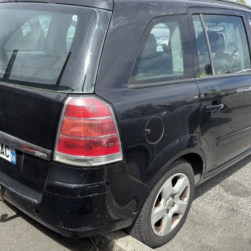 Reservoir essence OPEL ZAFIRA B Photo n°3