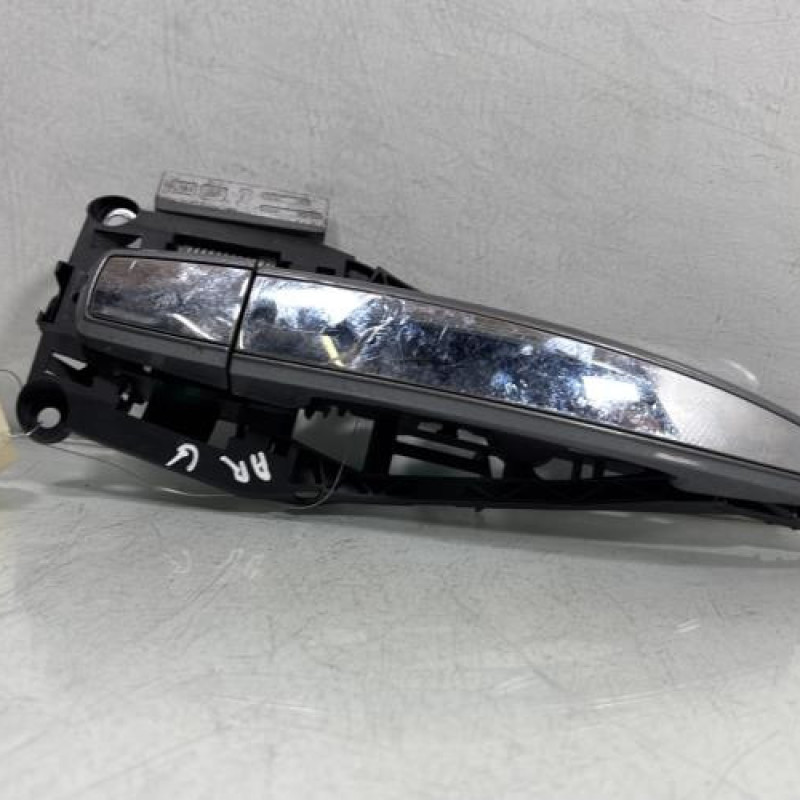 Poignee porte arriere gauche OPEL MOKKA 1 Photo n°1