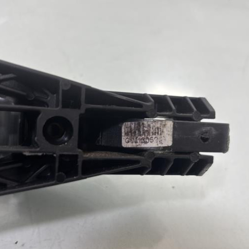 Poignee porte avant gauche OPEL MOKKA 1 Photo n°4