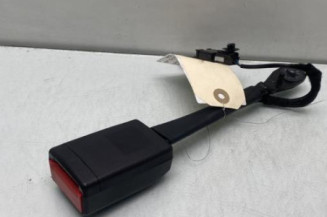 Attache ceinture avant droit OPEL MOKKA 1