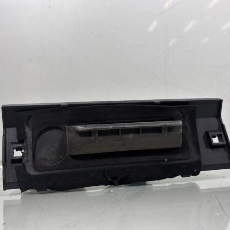 Bouton de coffre PEUGEOT 206 Photo n°1