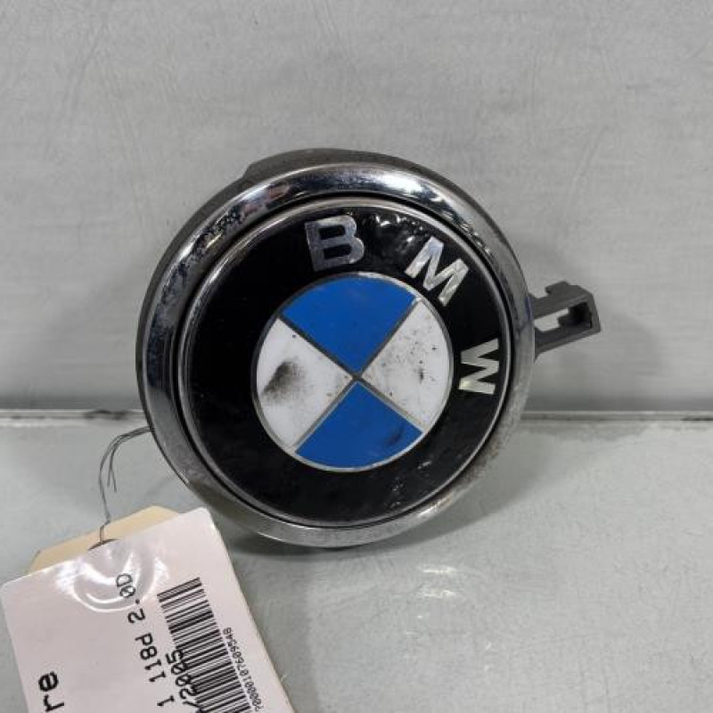 Bouton de coffre BMW SERIE 1 E87 Photo n°2