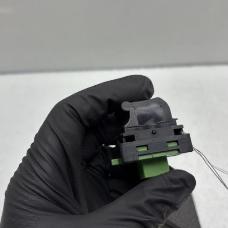 Interrupteur de leve vitre avant droit CITROEN JUMPER 3